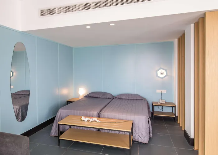 Apart-hotel Anthea 3*