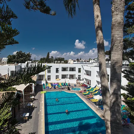 Hotel de apartamente Anthea 3*