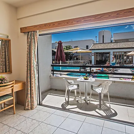 Hotel de apartamente Anthea 3*