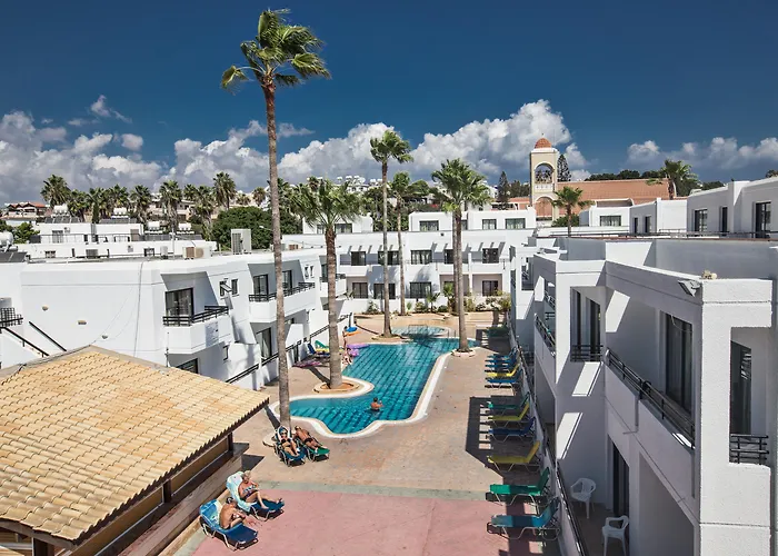 Apartmanhotel Anthea 3*