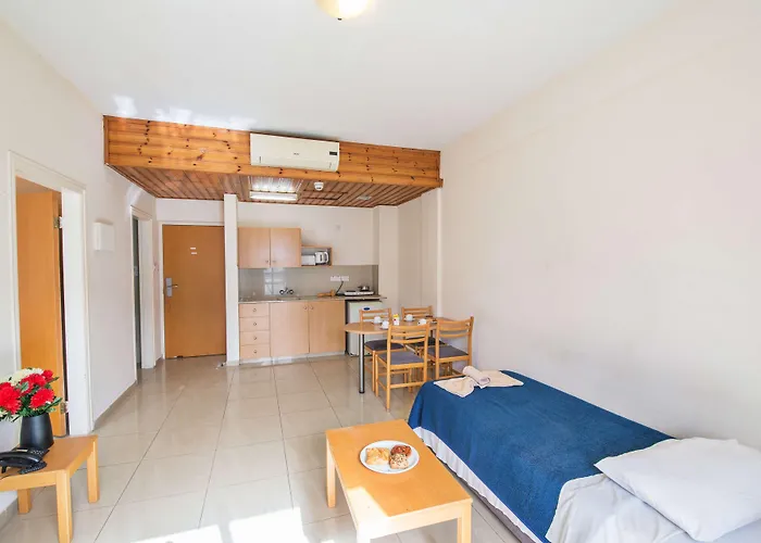 Anthea Apartmanhotel Ajía Nápa