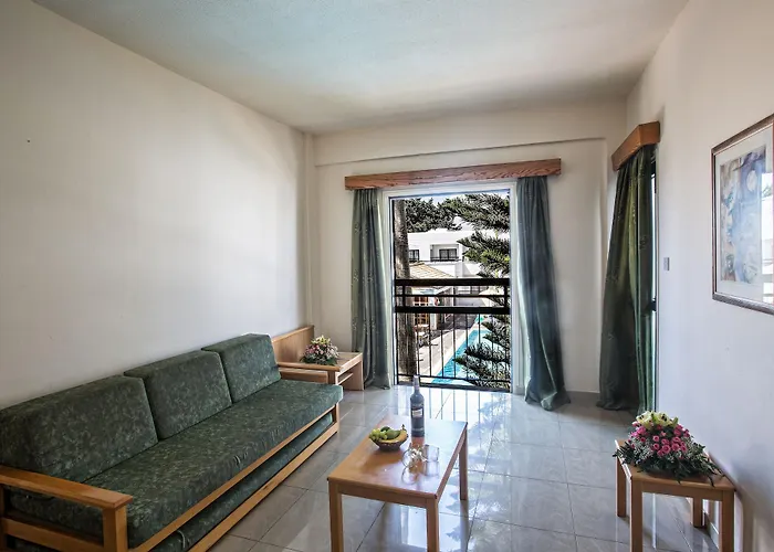 Anthea Apartmanhotel Ajía Nápa