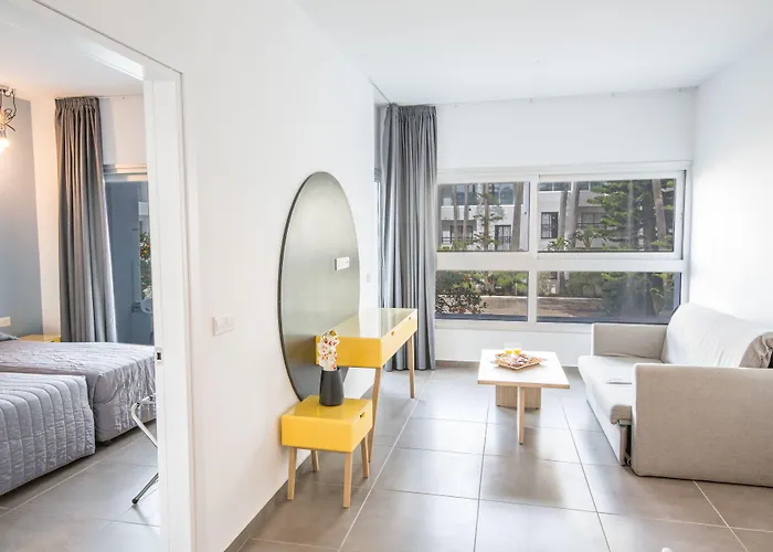 Apartmanhotel Anthea 3*