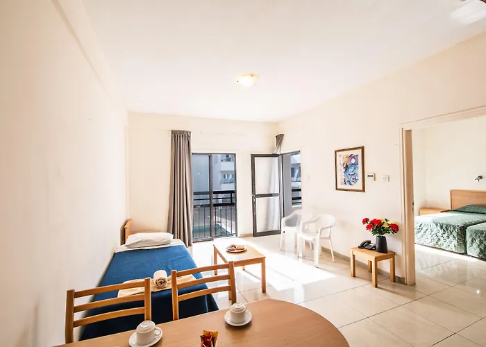 Anthea Apartmanhotel Ajía Nápa