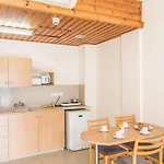 Anthea Aparthotel 3*