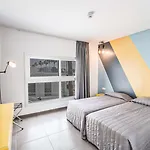 Anthea Aparthotel 3*