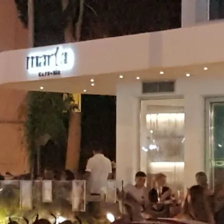 Aparthotel Anthea 3*