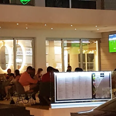 アパートホテル Anthea