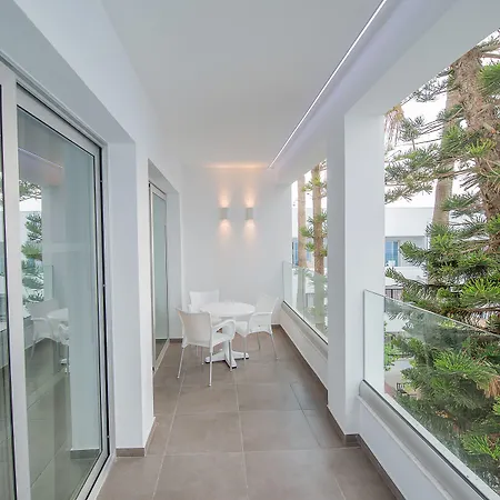 Anthea Aparthotel
