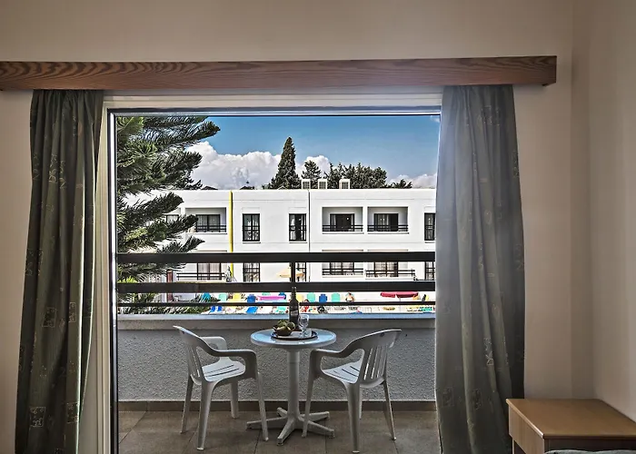 Anthea Aparthotel Ayia Napa