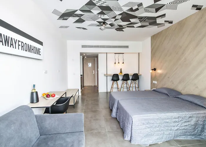 Anthea Aparthotel 3*