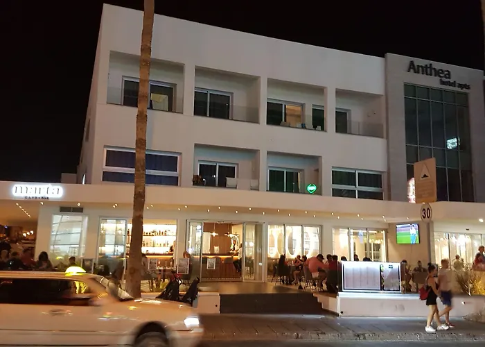 Aparthotel Anthea 3*